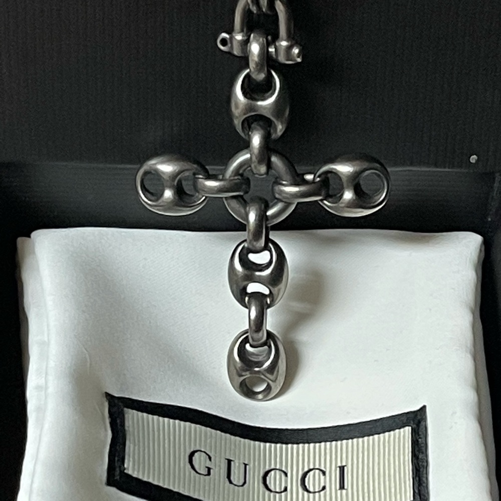 GUCCI Aged Sterling Silver Marina Chain Cross